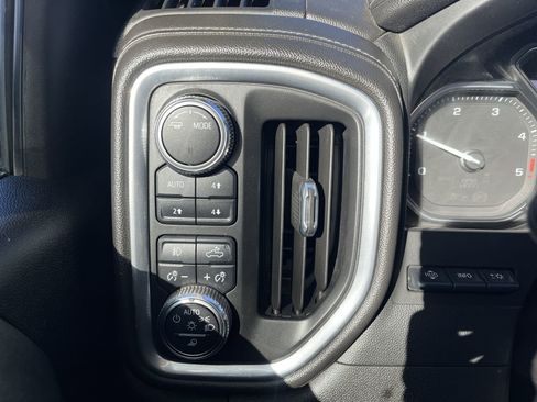 Certified 2022 GMC Sierra 3500 Denali w/ Denali Ultimate Package image 18