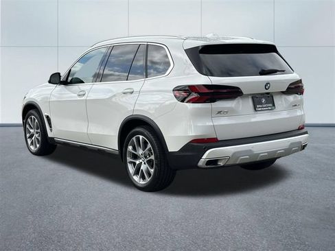 Used 2025 BMW X5 xDrive40i w/ Premium Package AWD/4WD image 8