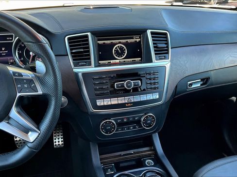 Used 2015 Mercedes-Benz ML 63 AMG 4MATIC image 6