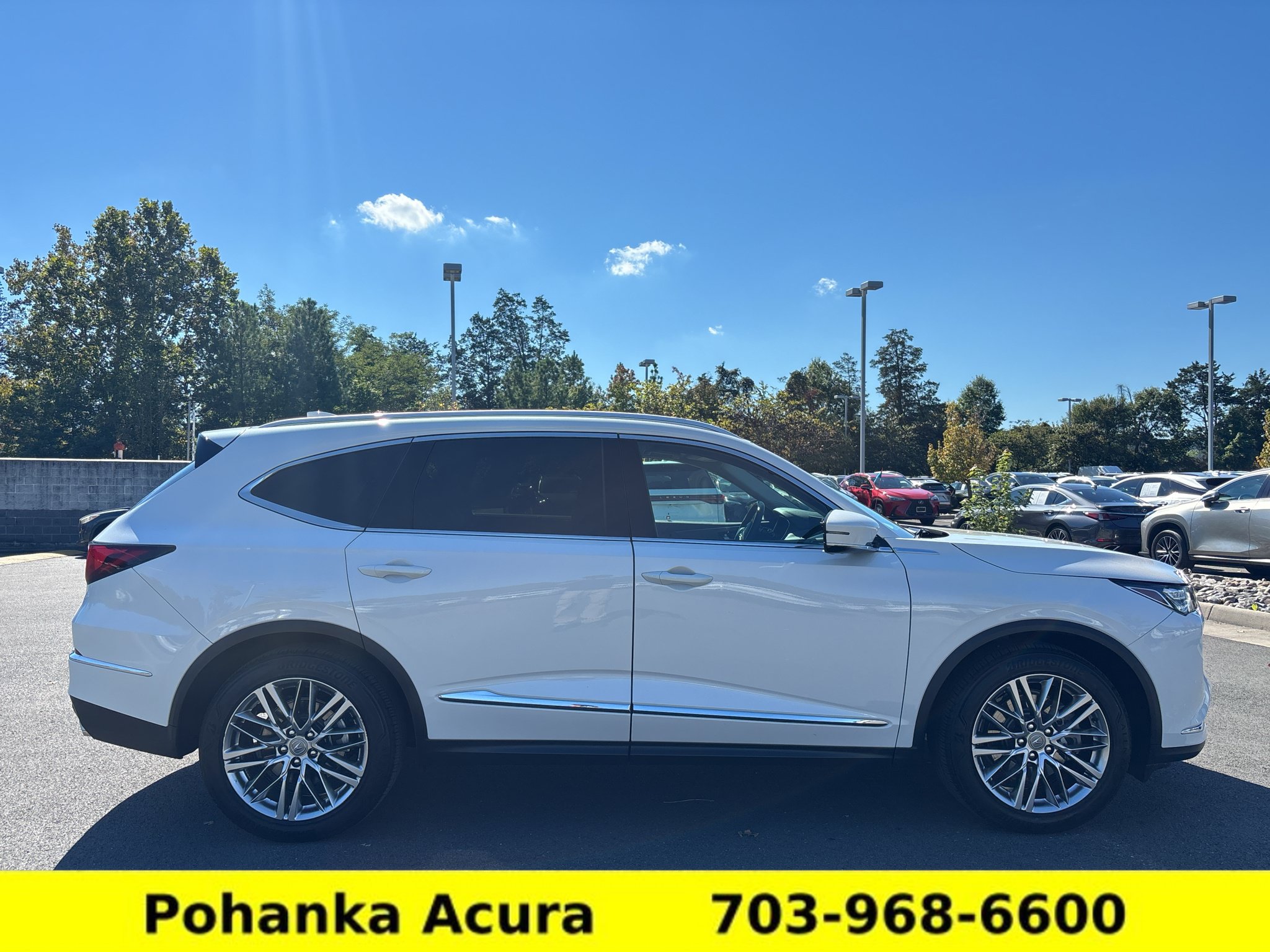 Used 2023 Acura MDX w/ Advance Package AWD/4WD image 30