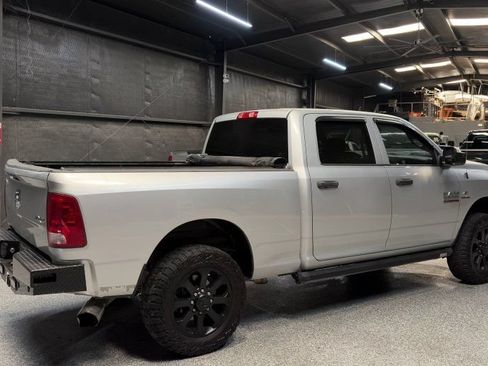 Used 2016 RAM 2500 Tradesman w/ Chrome Appearance Group AWD/4WD image 6