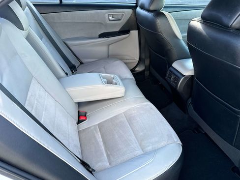 Used 2017 Toyota Camry XSE image 19