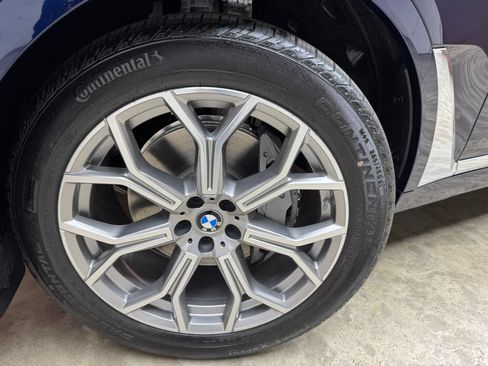 Used 2027 BMW X7 xDrive40i AWD/4WD image 29