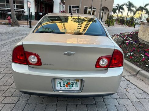 Used 2010 Chevrolet Malibu LS image 5