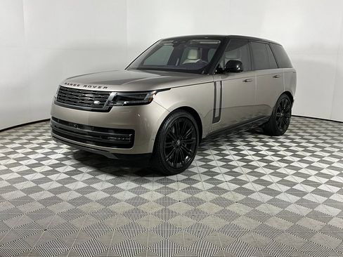 Certified 2023 Land Rover Range Rover SE image 1