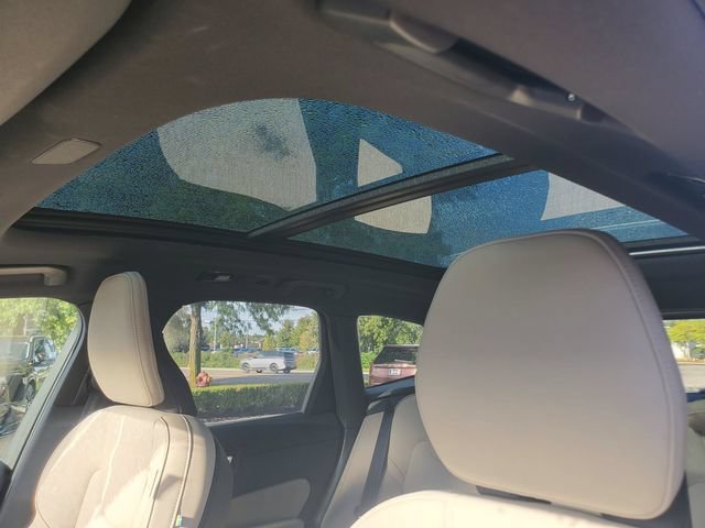 Certified 2026 Volvo XC60 B5 Plus AWD/4WD image 13