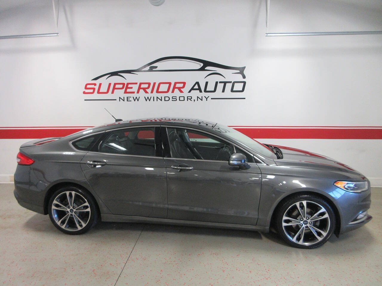 Used 2017 Ford Fusion Titanium AWD/4WD image 5