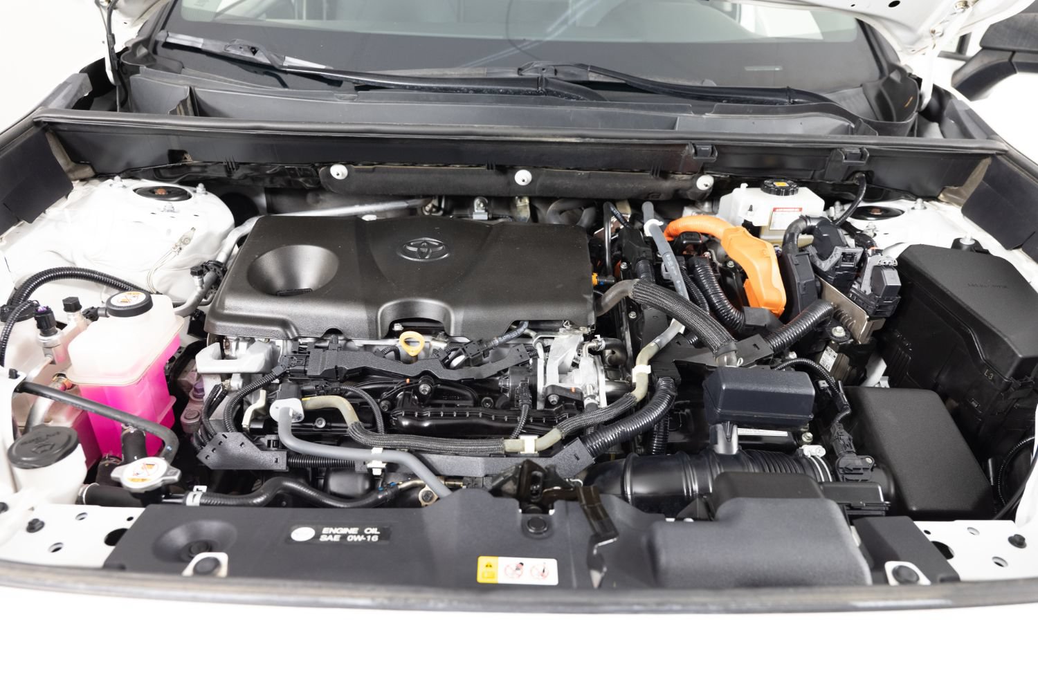 Used 2020 Toyota RAV4 LE w/ All Weather Liner Package AWD/4WD image 39