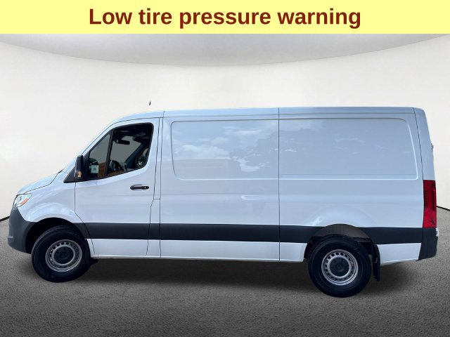 Used 2025 Mercedes-Benz Sprinter 2500 image 6
