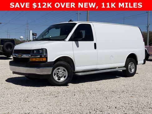 Used 2024 Chevrolet Express 2500 w/ Driver Convenience Package image 1