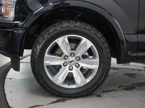 Used 2018 Ford F150 Platinum w/ Equipment Group 701A Luxury AWD/4WD image 27
