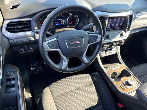 Used 2023 GMC Acadia SLE w/ Driver Convenience Package image 24