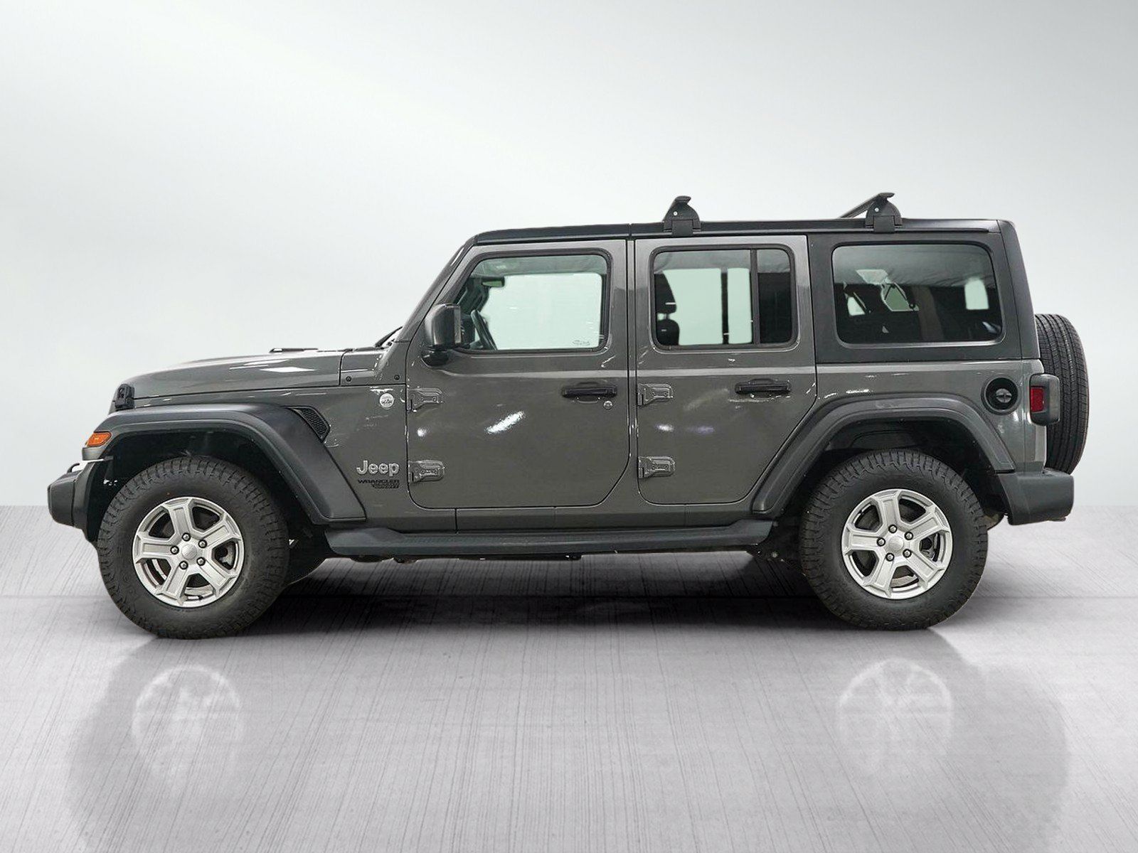 Used 2018 Jeep Wrangler Unlimited Sport S AWD/4WD image 2