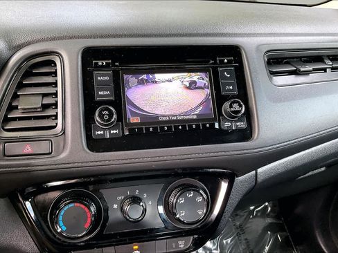 Used 2019 Honda HR-V LX image 26