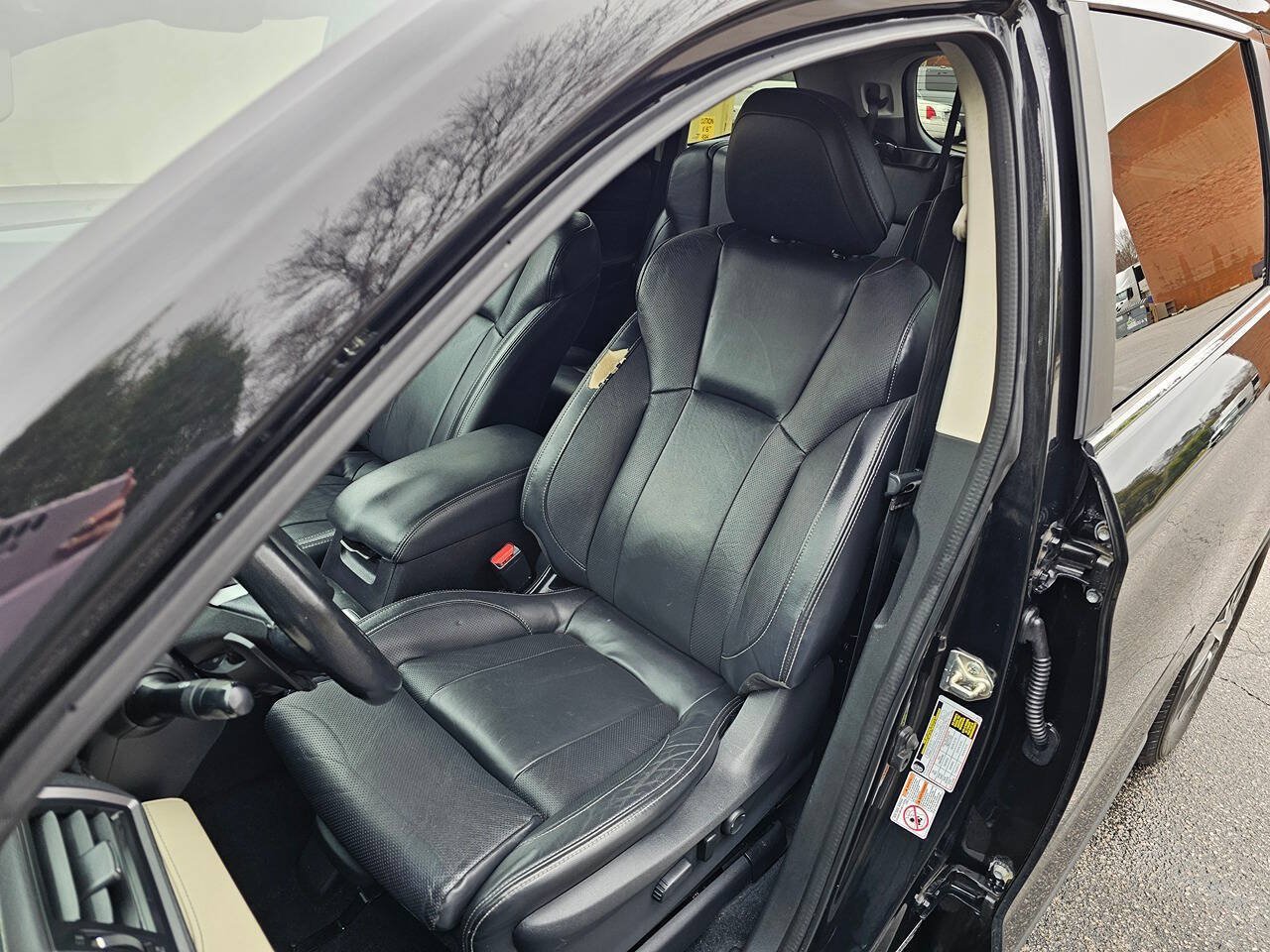 Used 2019 Subaru Ascent Limited AWD/4WD image 15