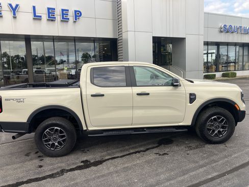 Used 2025 Ford Ranger XLT w/ Equipment Group 301A High AWD/4WD image 10