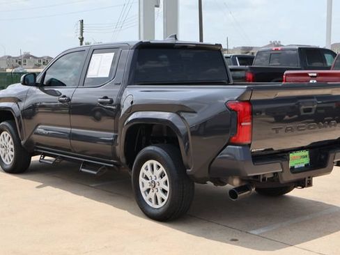 Used 2025 Toyota Tacoma SR5 RWD image 4