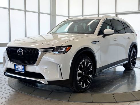 Certified 2024 MAZDA CX-90 Plug-In Hybrid w/ Premium Pkg AWD/4WD image 4