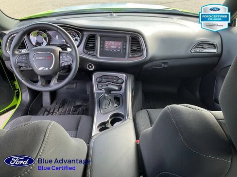 Used 2015 Dodge Challenger R/T w/ Quick Order Package 28B R/T RWD image 3