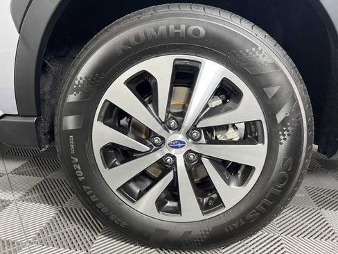 Used 2024 Subaru Outback Premium AWD/4WD image 22