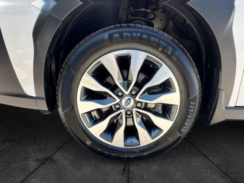 Used 2023 Subaru Outback Limited AWD/4WD image 14