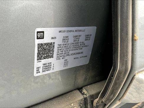 Used 2025 GMC Yukon XL Denali AWD/4WD image 23