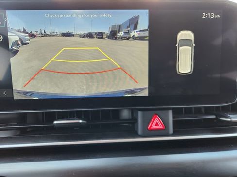 Used 2025 Kia Carnival LXS image 17