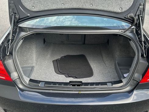 Used 2011 BMW M3 Base image 14