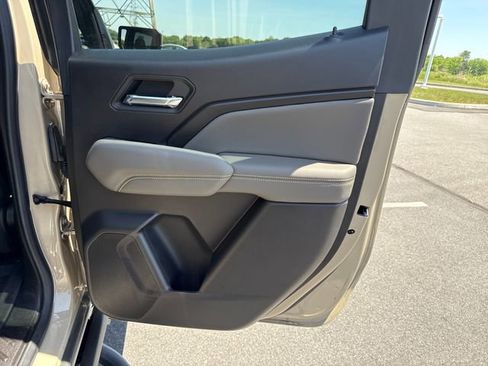 Used 2023 Chevrolet Colorado ZR2 w/ ZR2 Convenience Package III AWD/4WD image 16