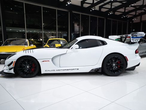Used 2016 Dodge Viper GTC w/ ACR Package RWD image 32