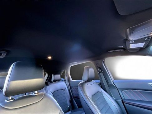 Used 2023 Ford Edge ST-Line image 25