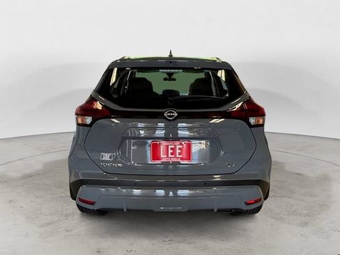 Certified 2023 Nissan Kicks SV FWD image 4