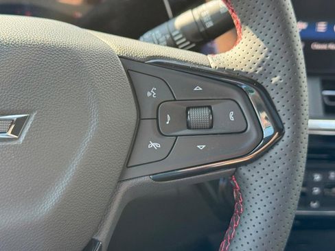 New 2025 Chevrolet Trax RS w/ Sunroof Package image 15