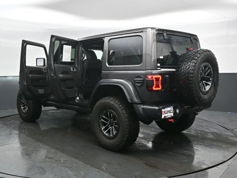 Used 2025 Jeep Wrangler Unlimited Rubicon image 55