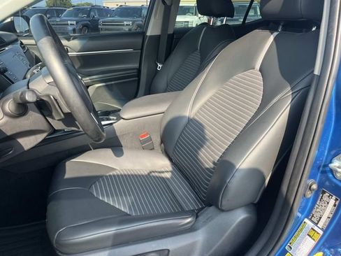 Used 2018 Toyota Camry SE w/ Audio Package FWD image 23