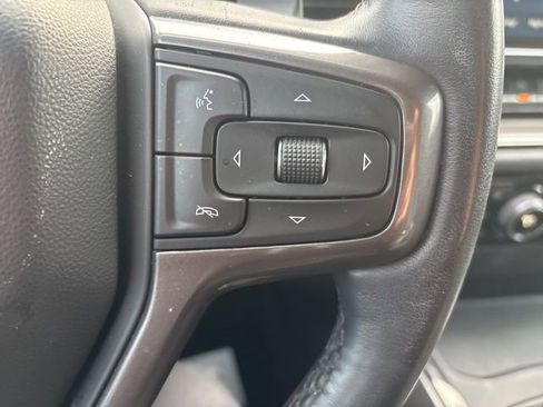 Used 2022 Chevrolet Silverado 1500 ZR2 w/ Technology Package image 16