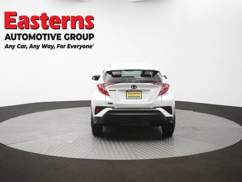 Used 2021 Toyota C-HR LE FWD image 35