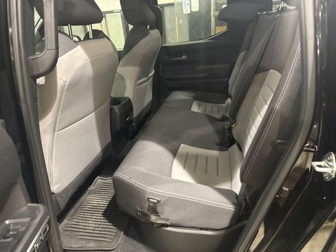 Certified 2025 Toyota Tacoma TRD Sport AWD/4WD image 41