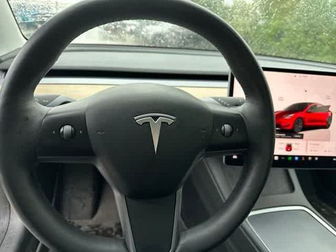 Used 2023 Tesla Model 3 Standard Range RWD image 8