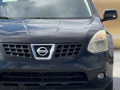 Used 2009 Nissan Rogue SL w/ Leather Pkg image 12