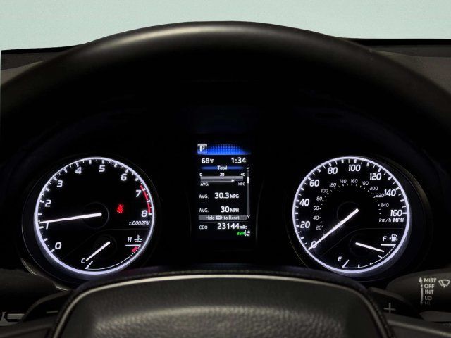 Used 2022 Toyota Camry SE w/ Cold Weather Package FWD image 12