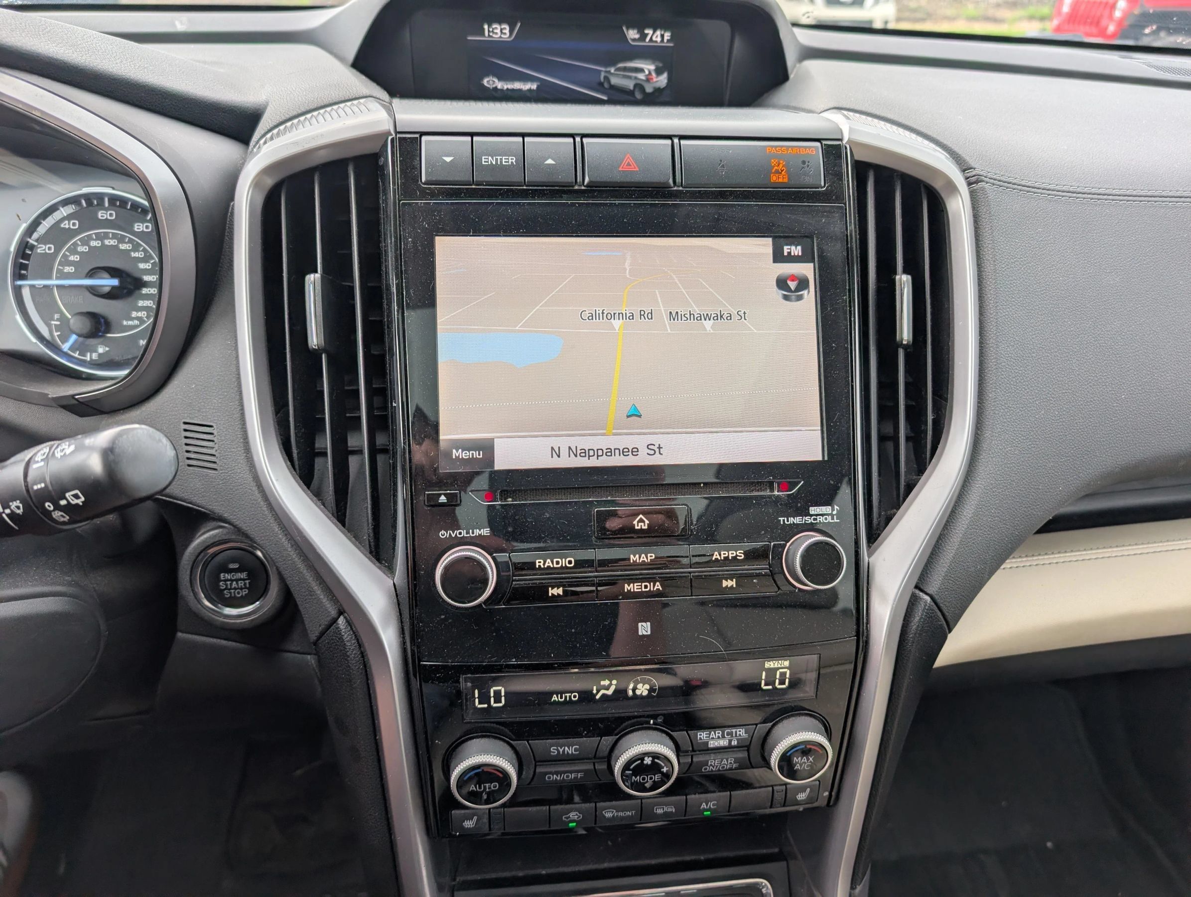 Used 2020 Subaru Ascent Limited w/ Technology Package AWD/4WD image 8