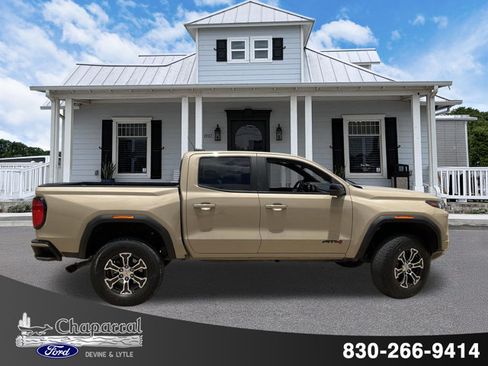 Used 2024 GMC Canyon AT4 w/ LPO, Off Road Lift Package AWD/4WD image 5