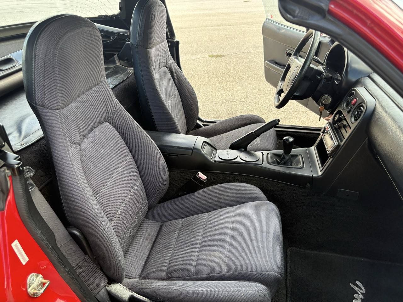 Used 1991 MAZDA MX-5 Miata RWD image 28