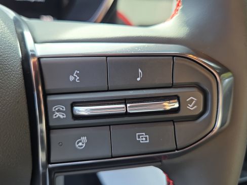 Used 2026 GMC Canyon AT4X AWD/4WD image 27