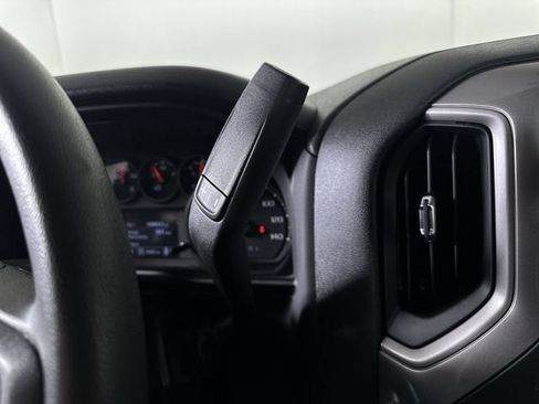 Used 2023 Chevrolet Silverado 1500 Custom AWD/4WD image 16