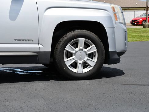 Used 2013 GMC Terrain SLE w/ Convenience Package FWD image 9