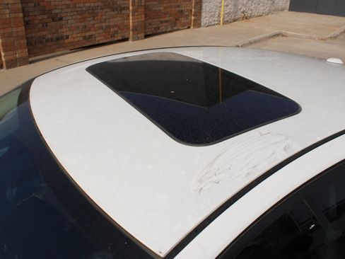 Used 2022 Nissan Altima 2.5 SR w/ Midnight Edition Package image 4