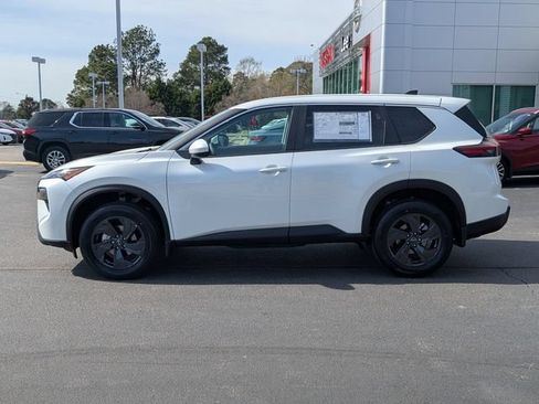 New 2026 Nissan Rogue SV w/ Cold Weather Package FWD image 6