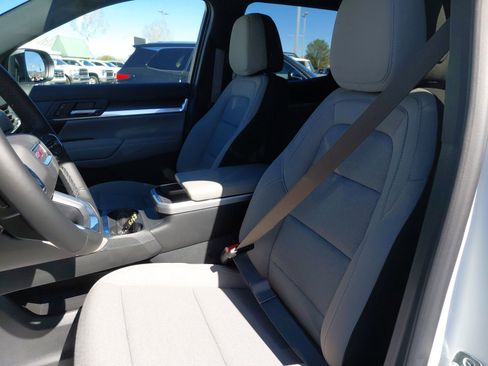 New 2026 GMC Terrain Elevation w/ Technology Package II image 18